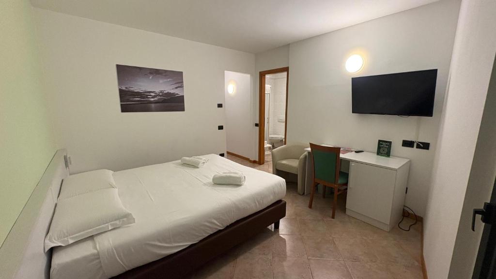Hotel Bel Sito Peschiera - Habitación Triple Estándar