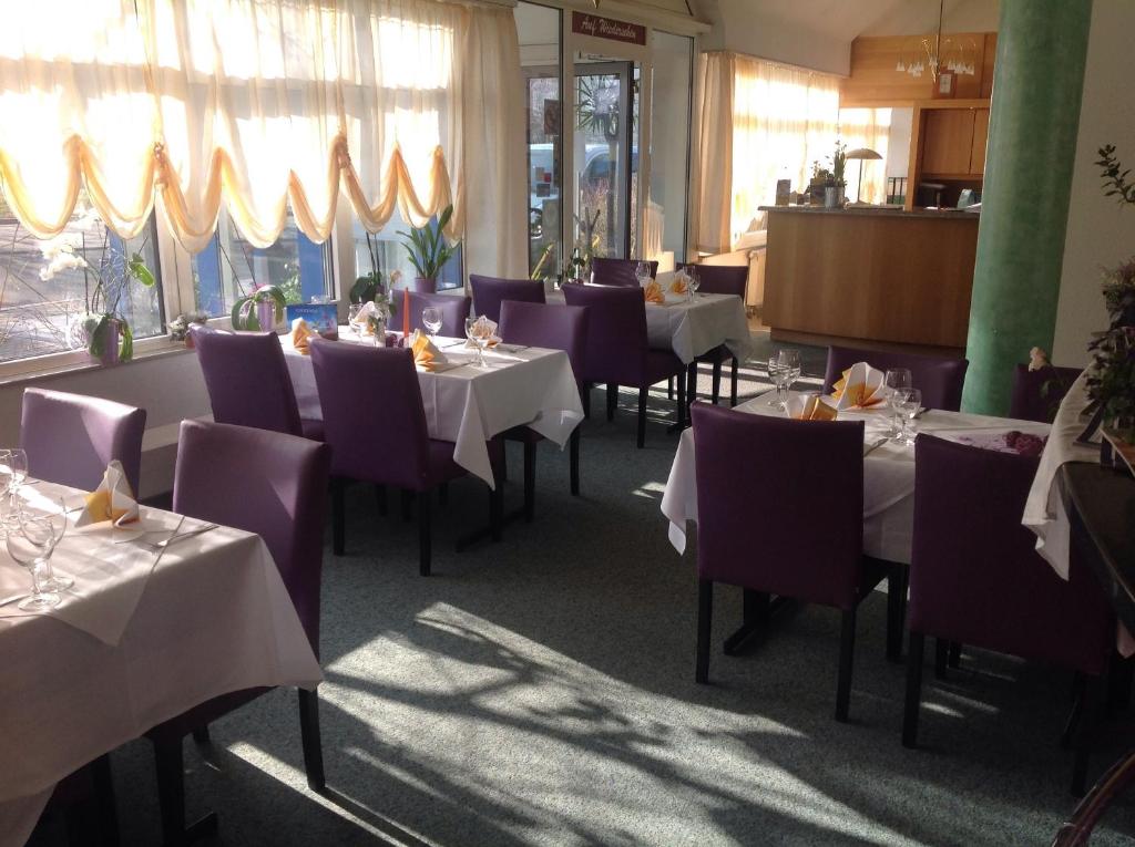 Restoran või mõni muu söögikoht majutusasutuses Apart Hotel Gera