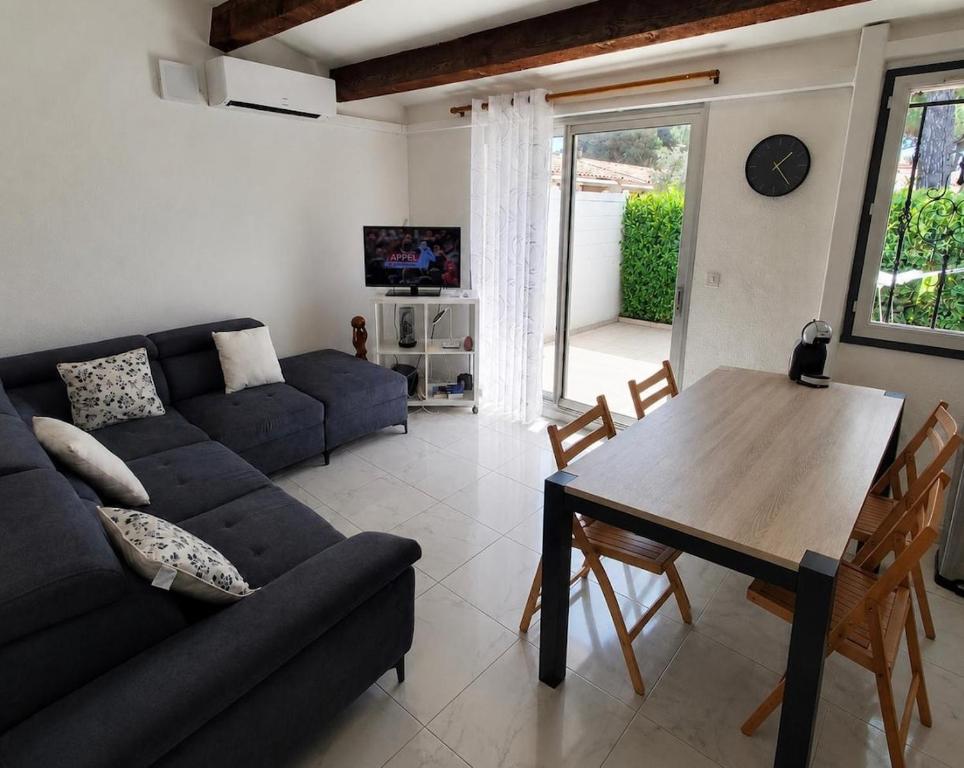 Cap D'Agde, Résidence Les Cigalines, Maison 3 chambres, piscine, clim, pinède