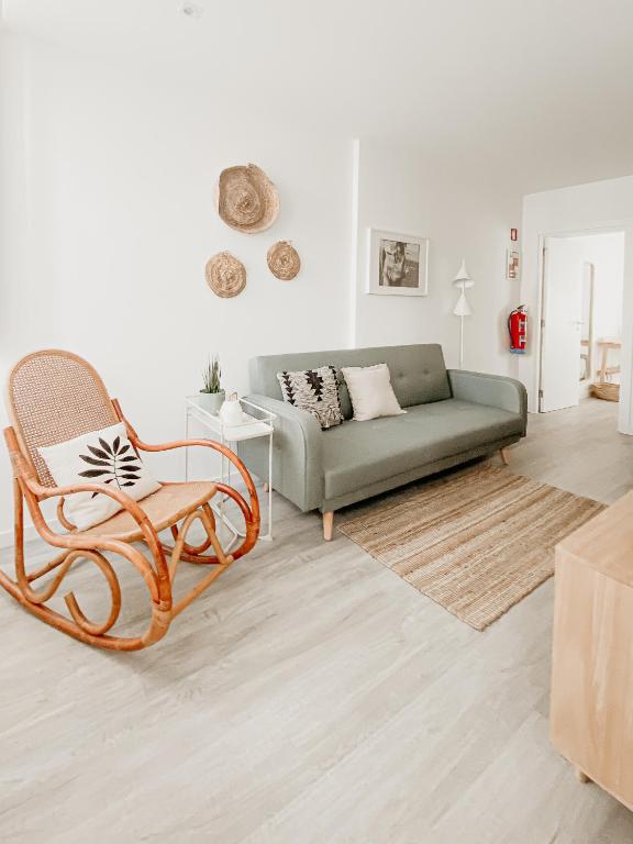 Central Faro Apartment with Private Terrace