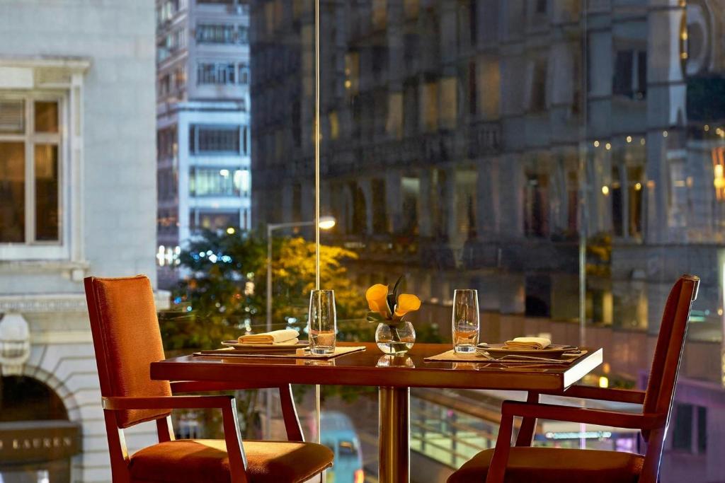 Sheraton Hong Kong Hotel & Towers