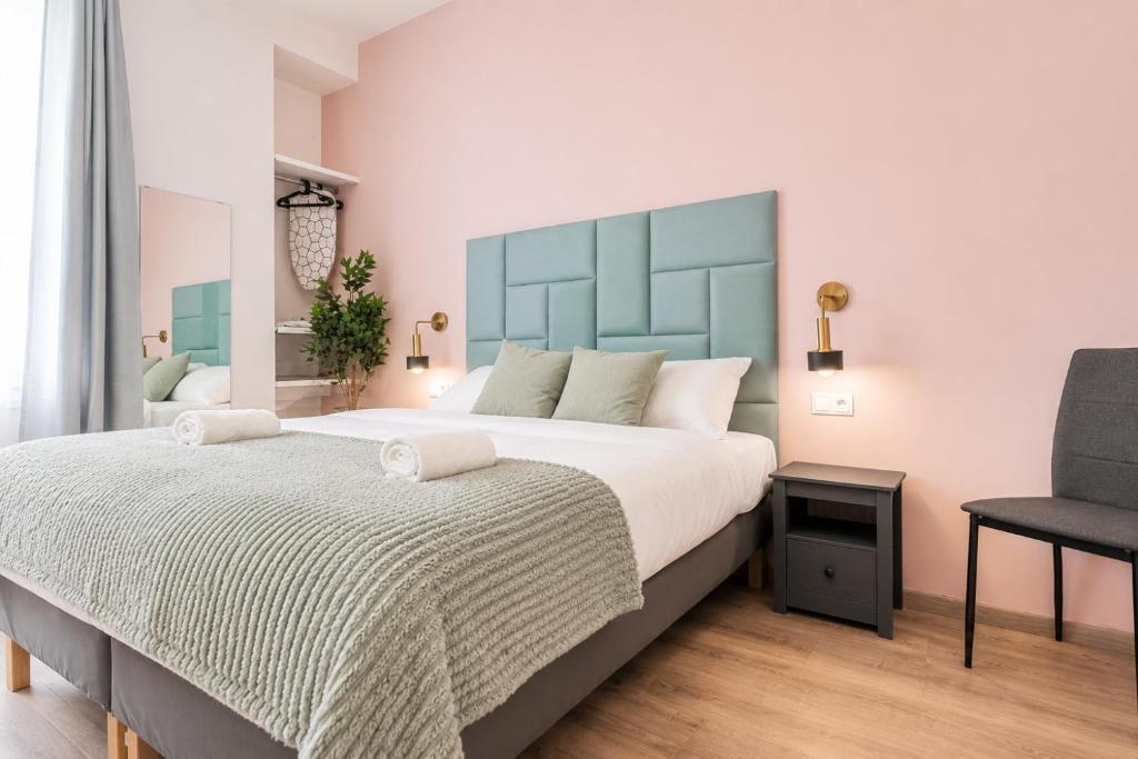 Queen Bed Central Studio With Kitchen