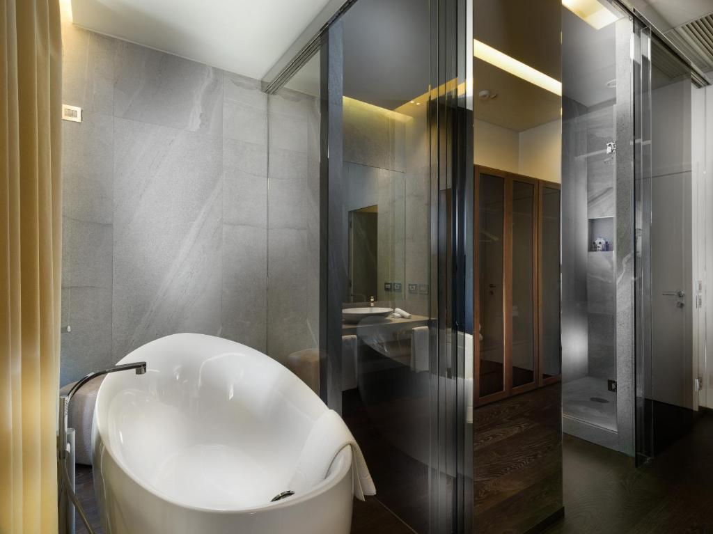 The Glamore Milano Duomo - Resim 22