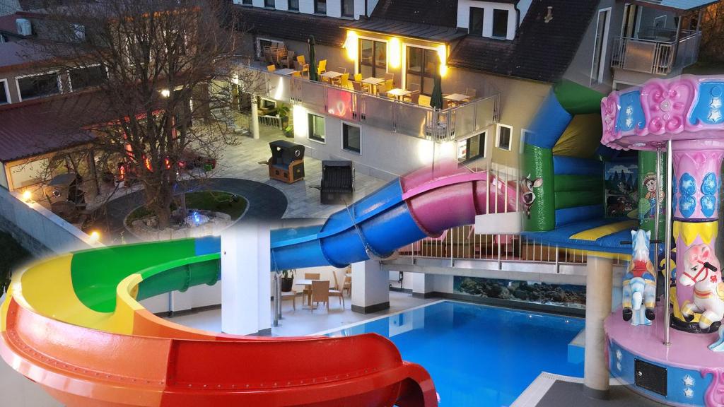 an aerial view of a pool in a house at alla Papa in Obernzenn