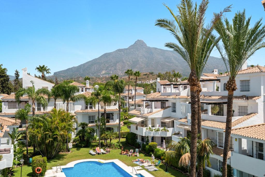 Los Naranjos 2BR Rooftop Terrace & Mountain View