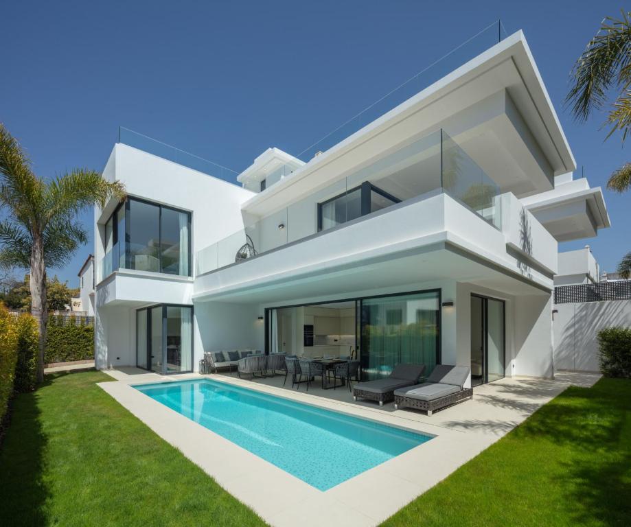 Luxury Villa with private pool