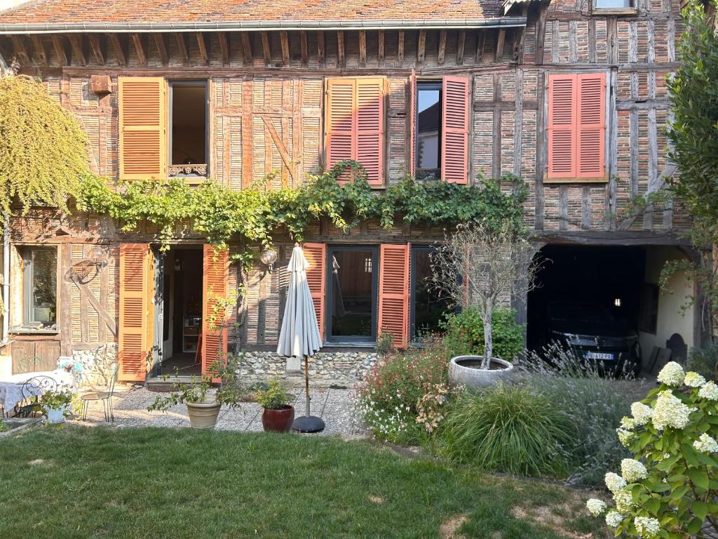 Gallery image of Maison du 15eme siècle in Troyes