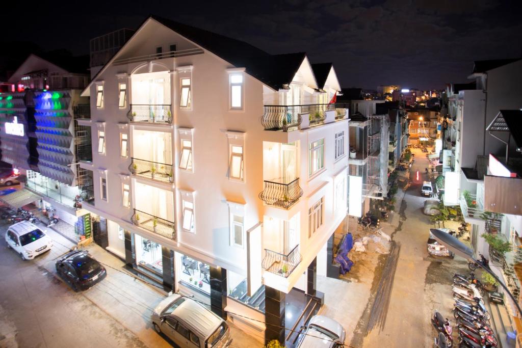 Khu vực xung quanh gần khách sạn
