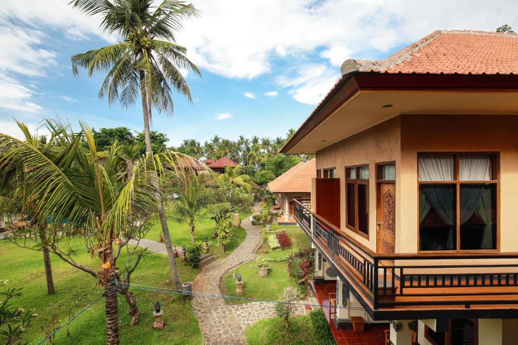 Zahrada ubytování Banyualit Spa 'n Resort Lovina