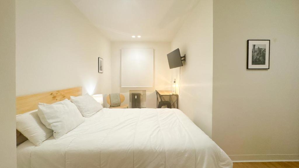 All-inclusive room at Coliving Tetuán