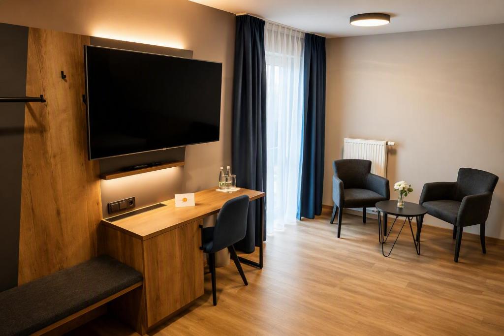 Hotel am Hardtsee - Deluxe King Room