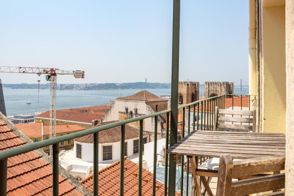 Alfama Balcony River View by LovelyStay