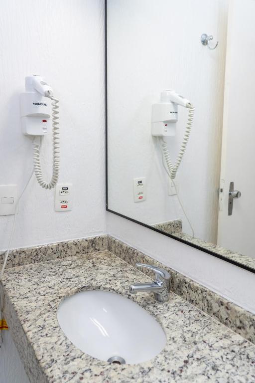 Quarto Standard com 2 Camas de Solteiro