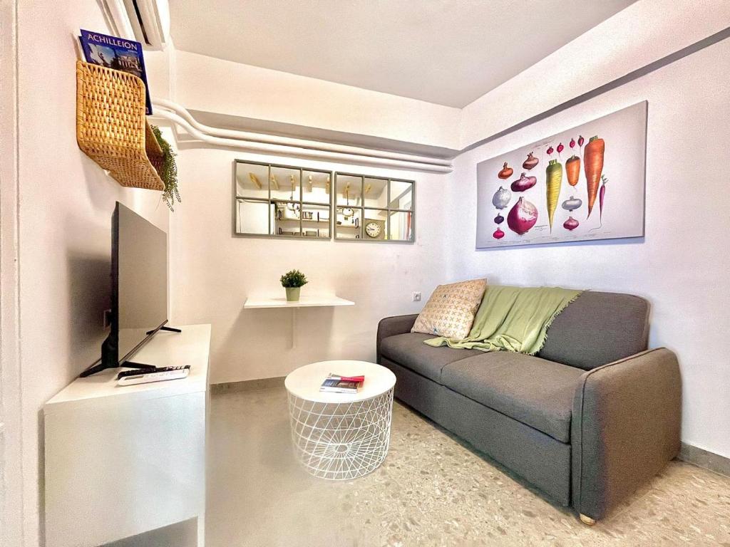 New lower level Eco apartment in Pagkrati -1