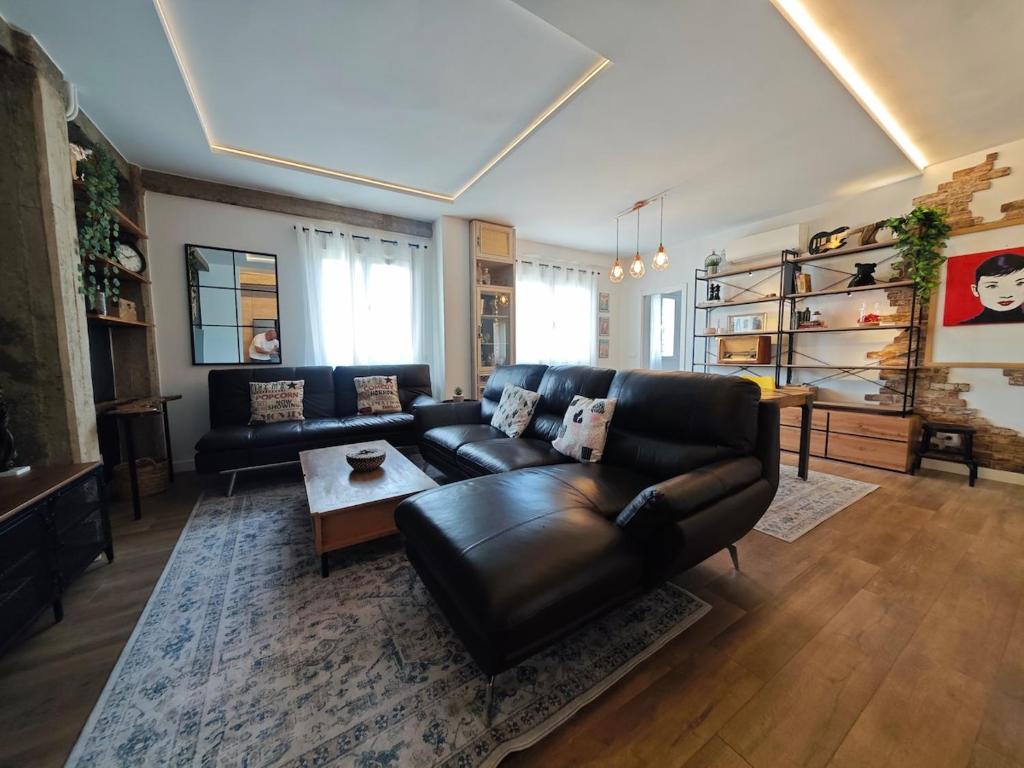 Modern & Quiet Apartment Near Downtown Madrid by MyRentalHost