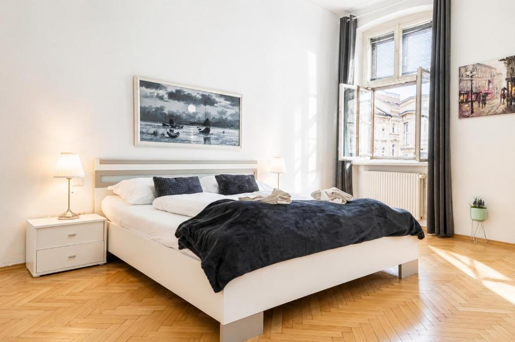 Deluxe 3BR Apt Wiener Stadthalle