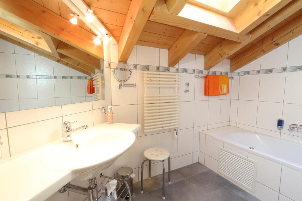 Koupelna v ubytování Appartements Feehof