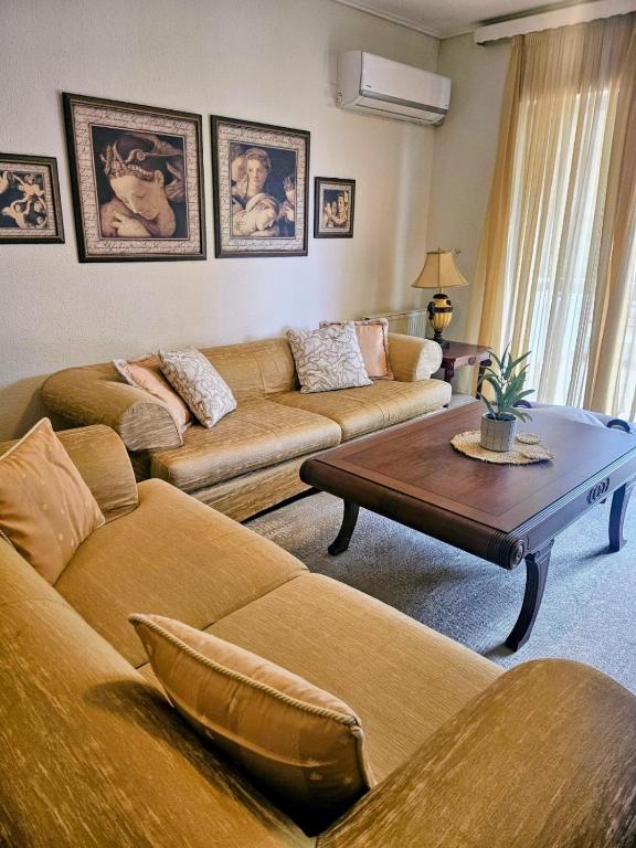 Luxury Apartment in the center of Glyfada