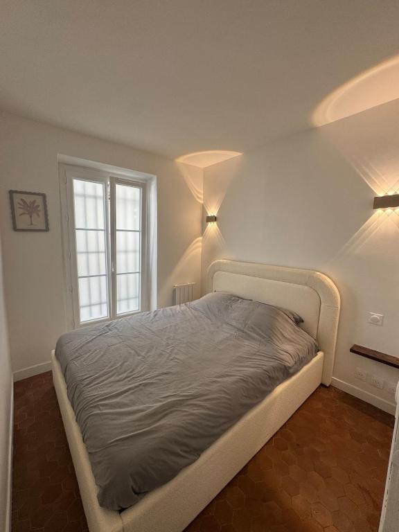 2-room apartment, heart of Montmartre, sleeps 4