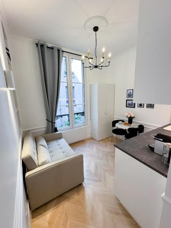 Studio room in the heart of Paris - Rue Montorgueil