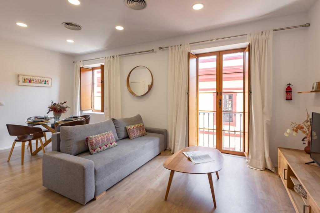 Charming 1 Bedroom Apartment at Jardines de Murillo -Sevilla City Center- By OCityzen