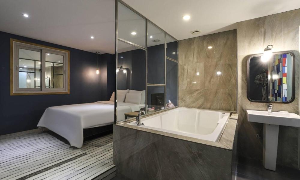 Hotel H2 - 