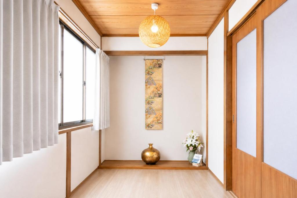 Ikebukuro Tokyo Retro-Modern 3BR Private House waku waku 和久笑來