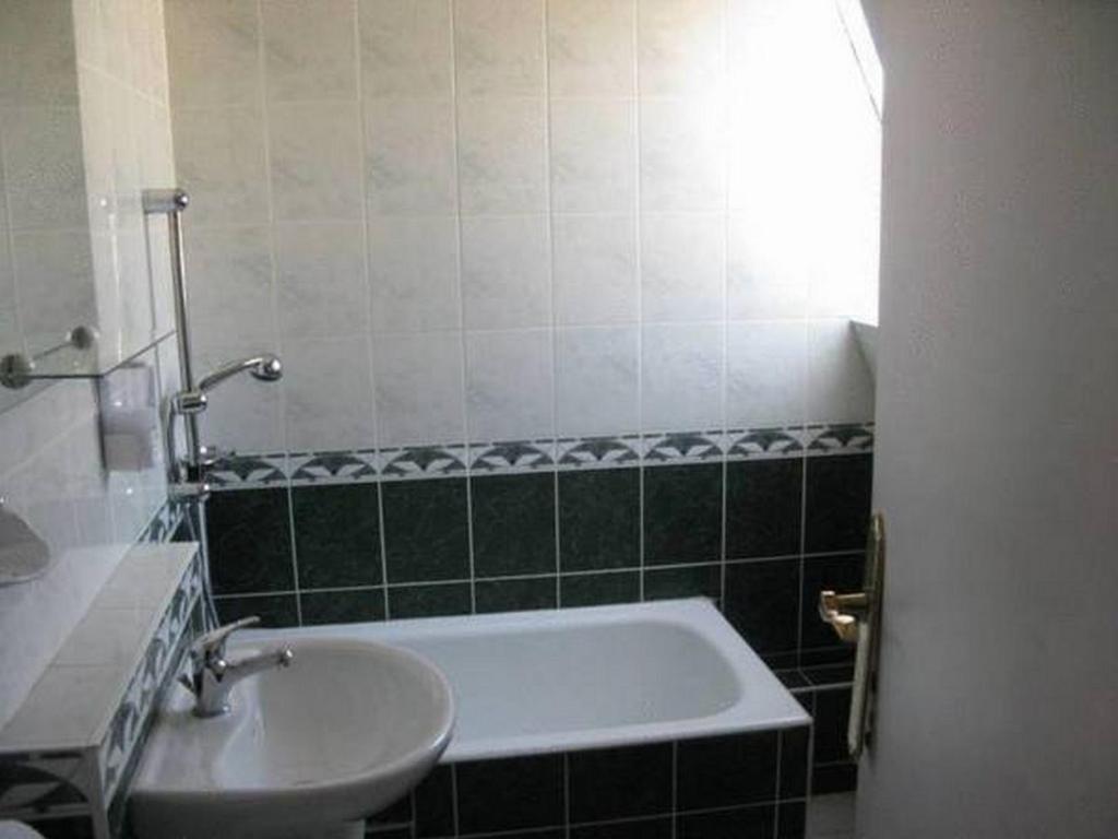 Hotel Montana Paris Lafayette - Resim 12