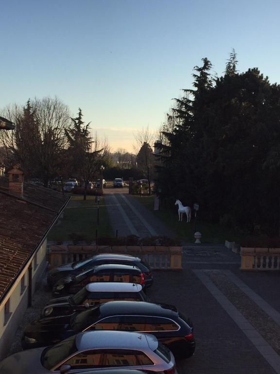 Imagem da galeria de Bes Hotel Bergamo Cologno al Serio em Cologno al Serio