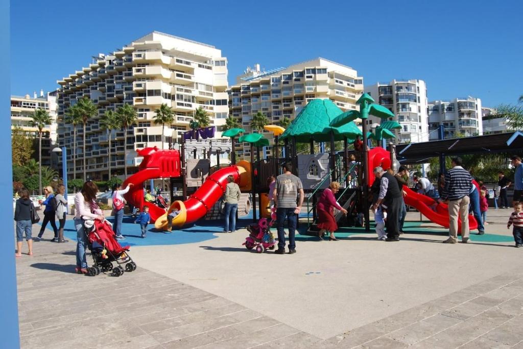 Marbella Center, seafront promenade