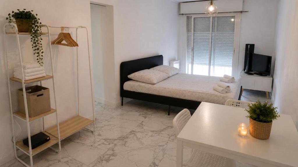 Studio à Nice - Plage, Tram & Parc Phoenix