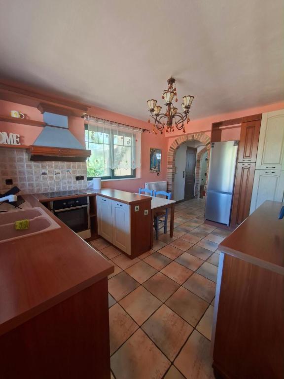 Faidras House 1