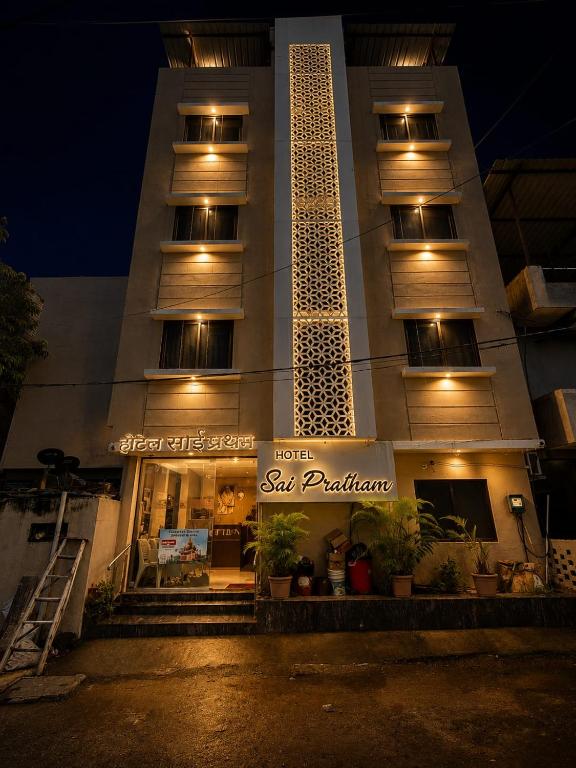 akritkritkritkritkritkritkrit hotel is akritkritkritkrit hotel at Hotel Sai Praatham in Shirdi