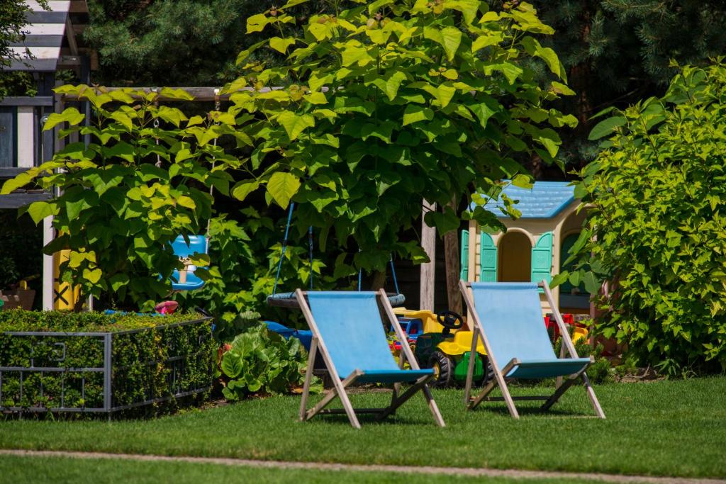 Vonkajšia záhrada v ubytovaní Villa Mare Apartamenty