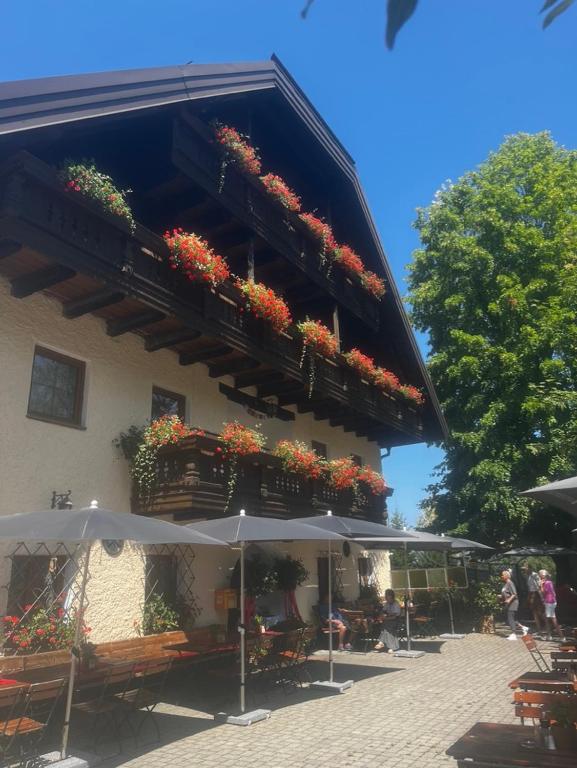 Berggasthof Mitteregg am Gaisberg