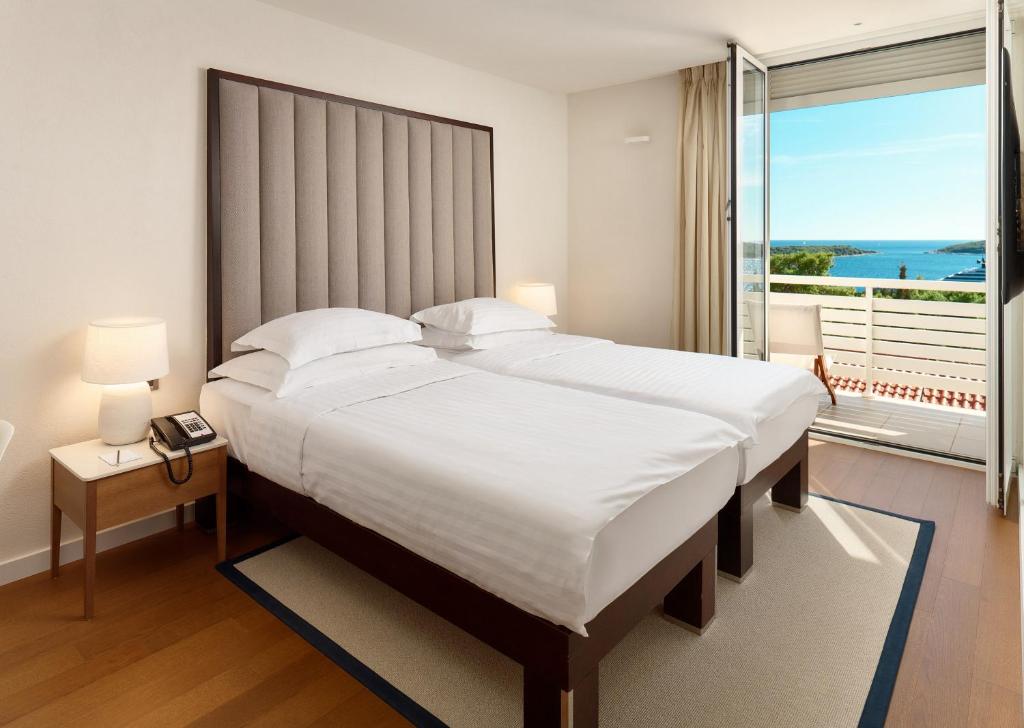 Amfora Hvar Grand Beach Resort - 