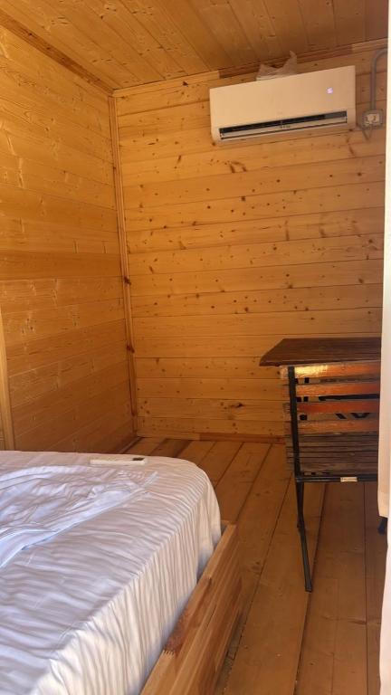 Windmill Shkodra Gesthouse Camping & Grill - 