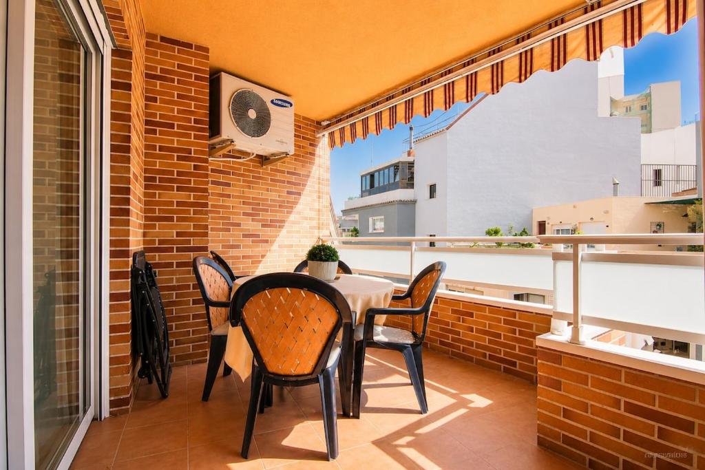 Spacious apartment in downtown Calpe