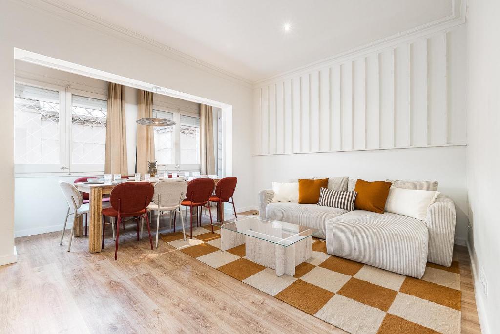 Elegant Stay at Sagrada Familia - Mallorca Street