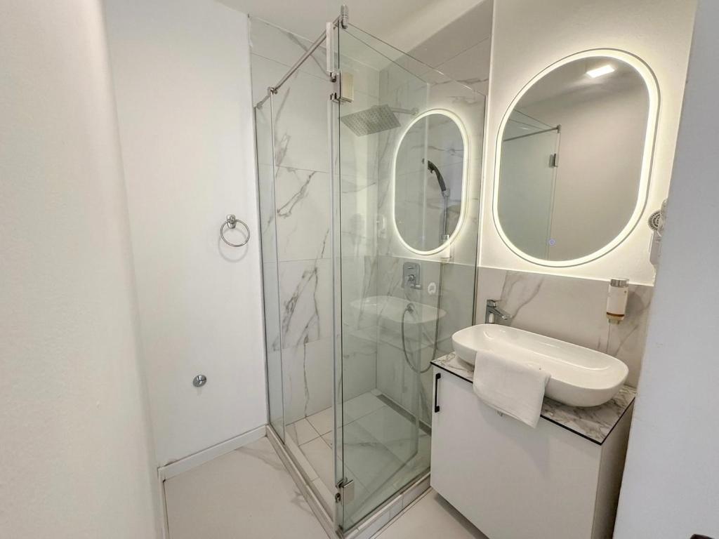 Maison Mark Luxury Suites &amp; Spa 5