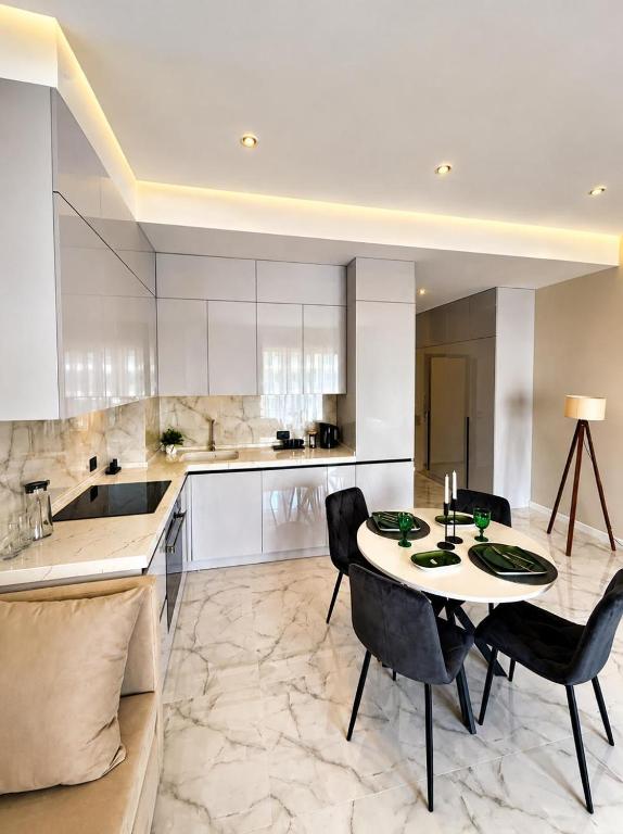 فضای داخلی Sea Breeze Apartments در باکو - تصویر ۳
