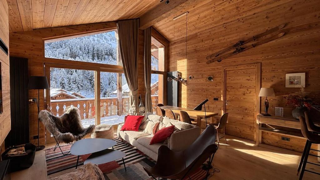 Stunning Alpine Penthouse - Meribel Mottaret