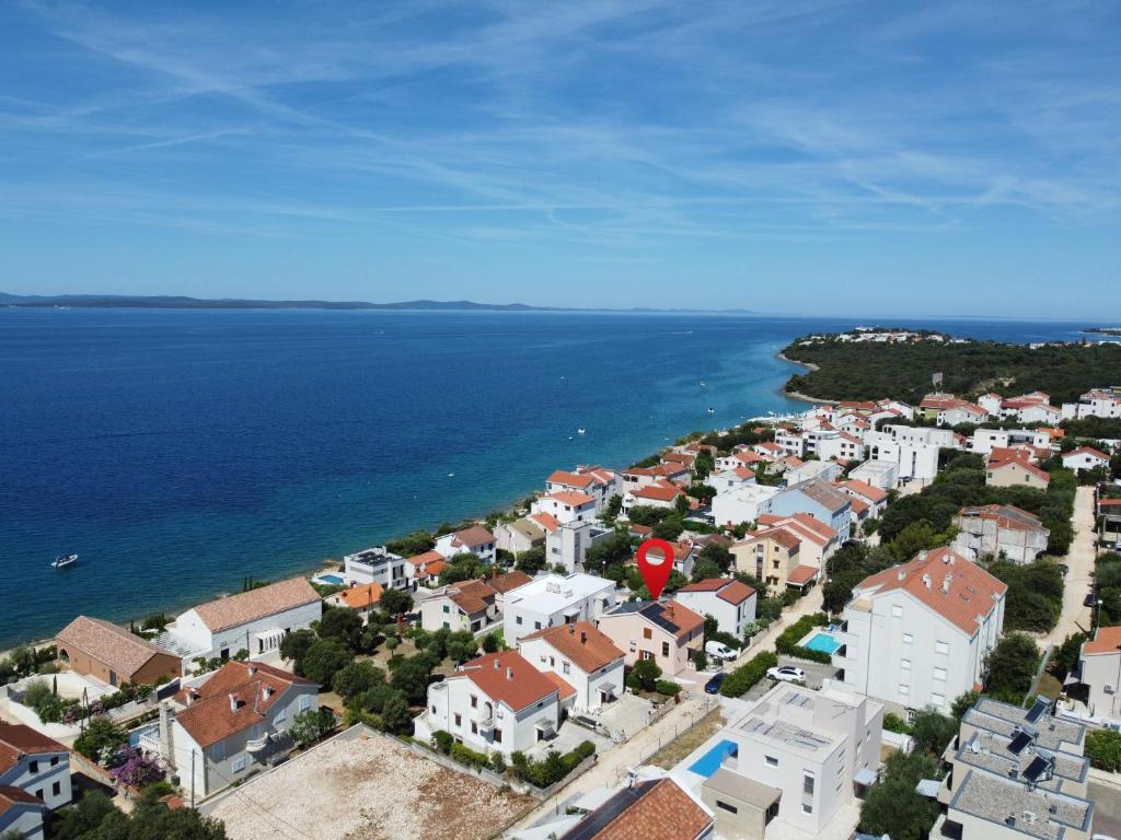 Apartments by the sea Kozino, Zadar - 24031