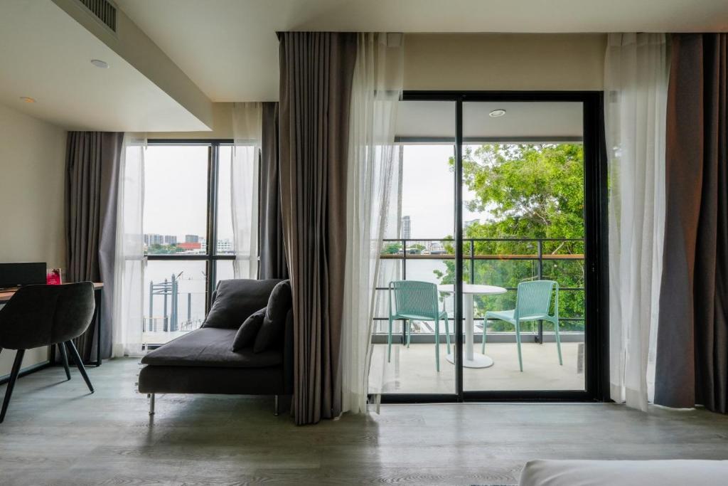 TARA Bangkok Riverside Formerly GLOW Bangkok Riverside - 河景套房