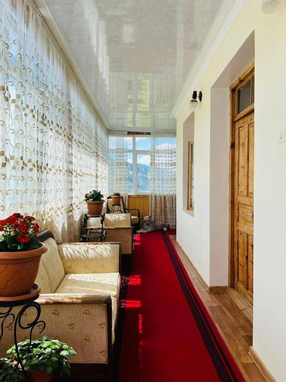 Gallery image of Family hotel ucha in Iprari