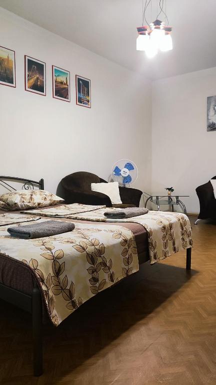 Vasylia Stusa 3 CityRooms
