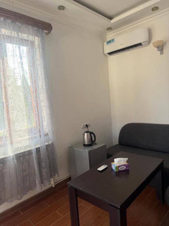 فضای داخلی Cottage Hotel by HomeWay در ایروان - تصویر ۳