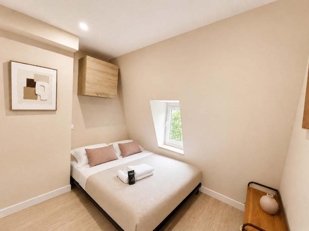 Studio cosy refait a neuf gare du nord paris 10