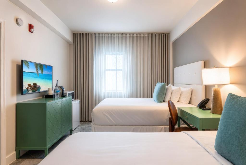 Beacon South Beach Hotel - 