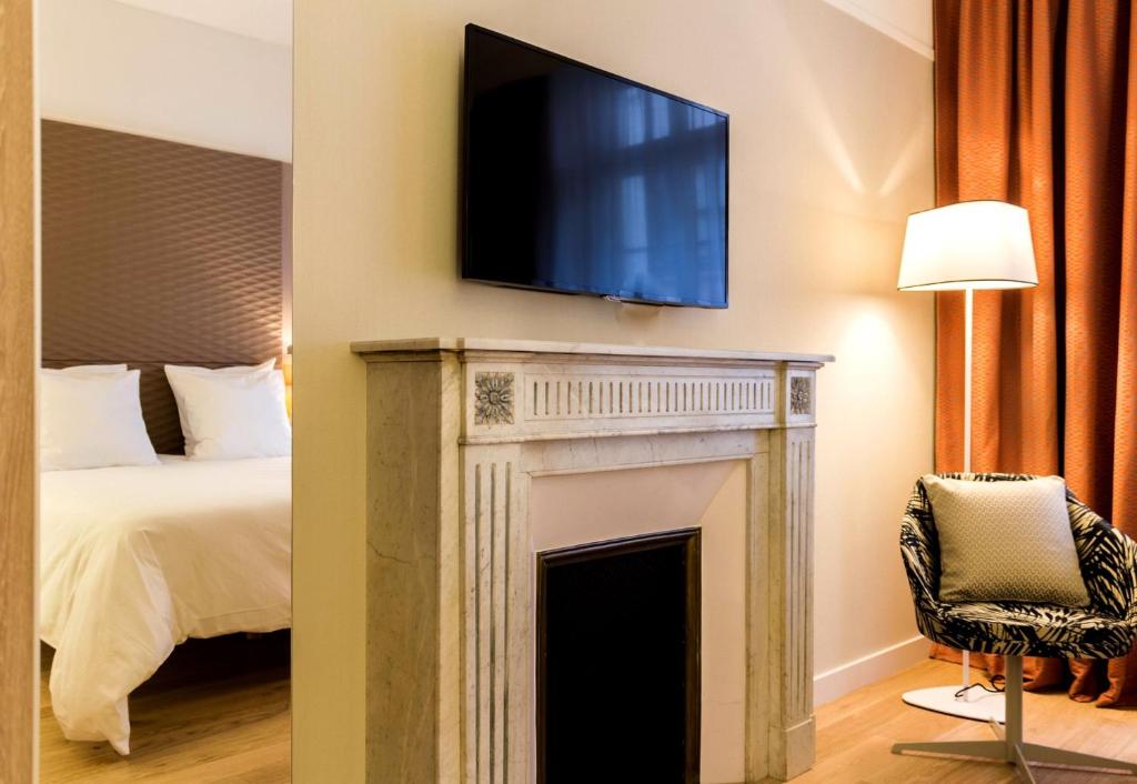 
Superior Double Room with Pool and Garden View
